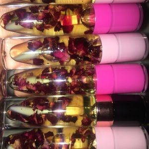 Plumping hemp lip gloss!!!